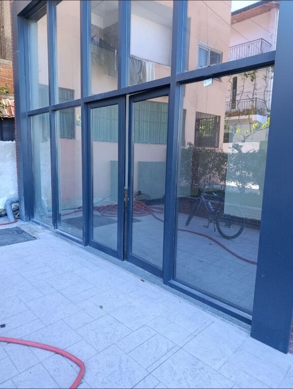 Rent | Ambjent Biznesi | Rruga 5 Maji | 600 €/month