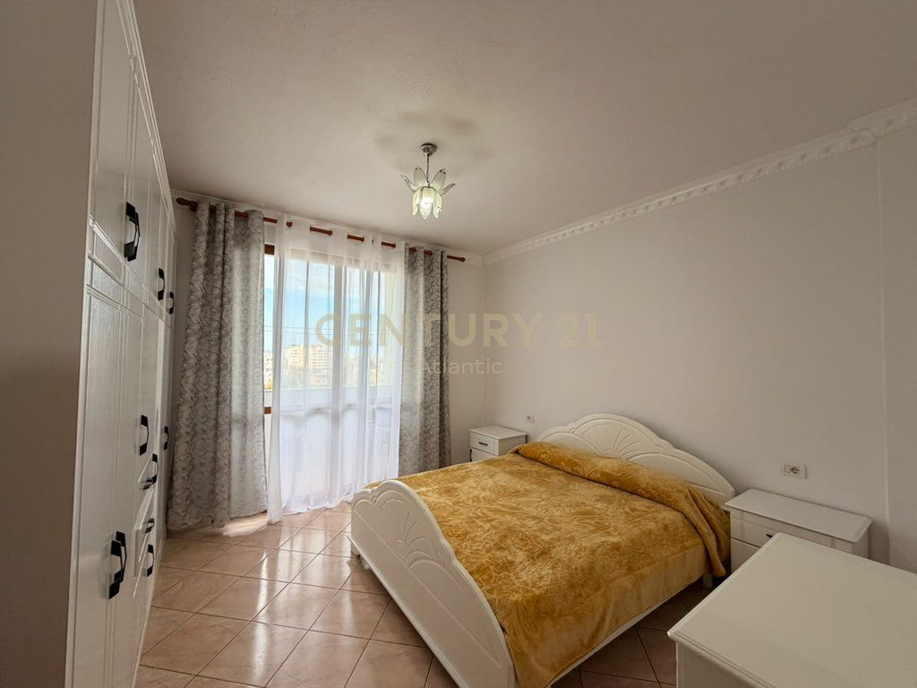 SHITET APARTAMENT 2+1 NE PLAZH HEKURUDHA DURRES !
