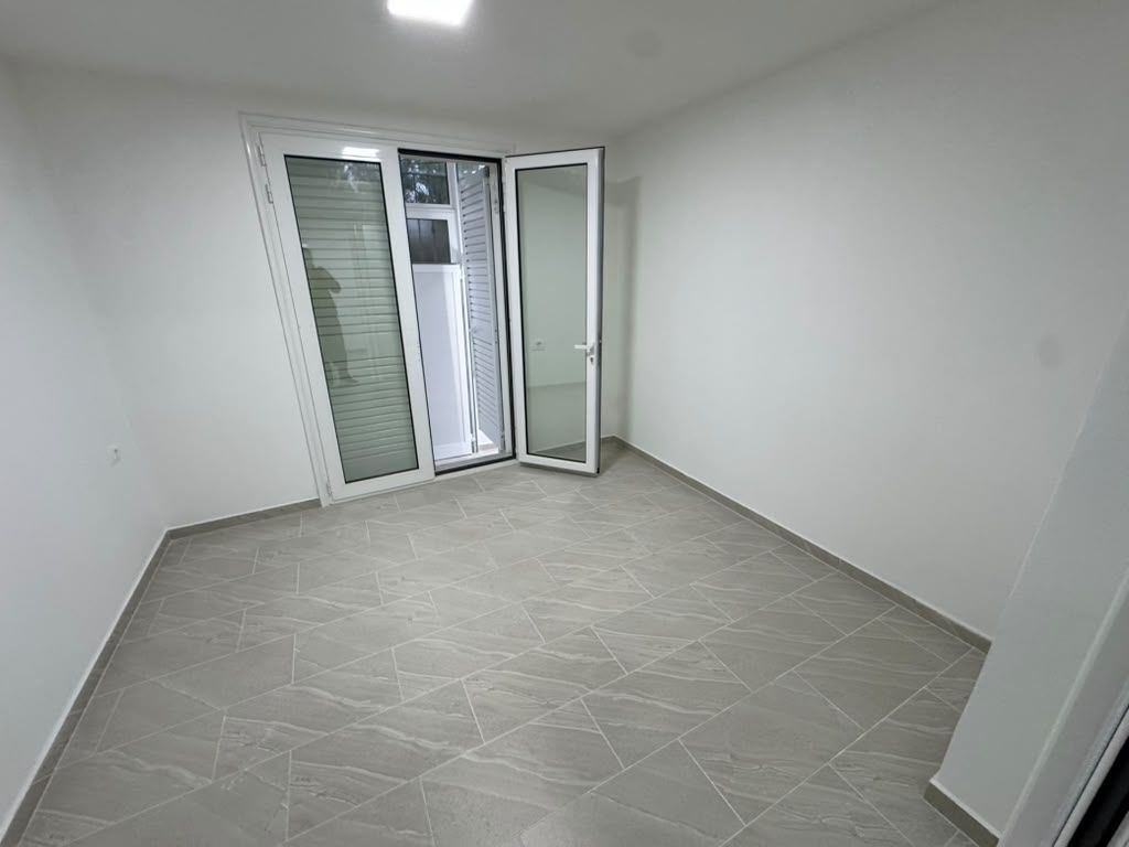 🏡 2+1 APARTMENT FOR RENT!  📍 Address: Myslym Shyri Street