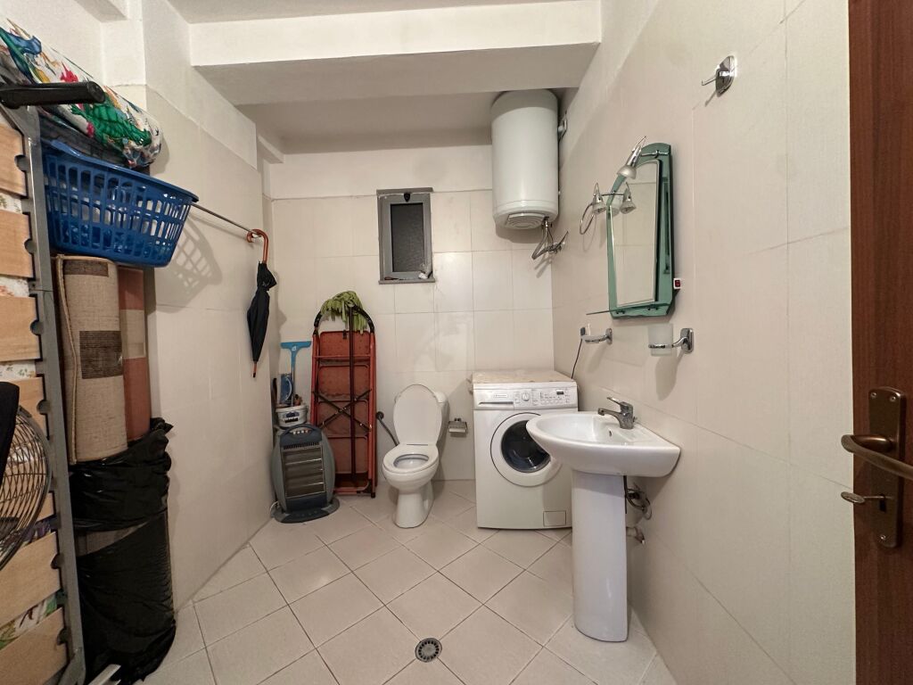 Japim me qira 2+1 në Astir