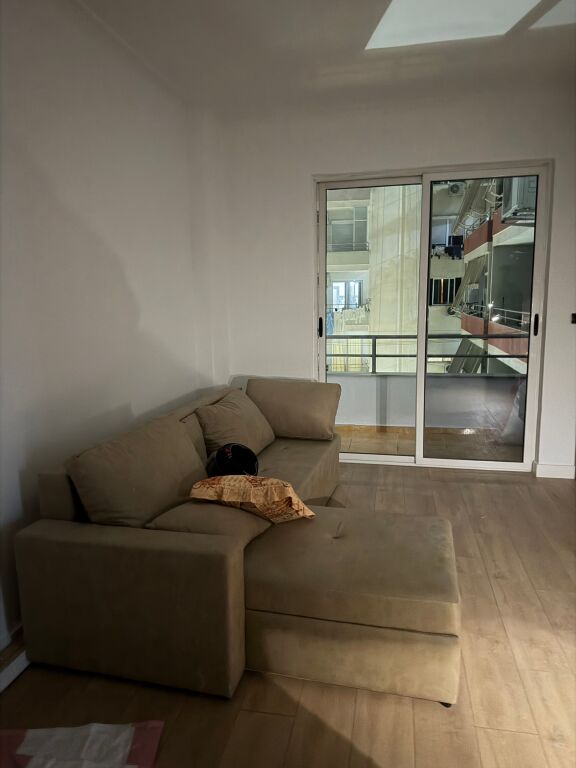 Apartment 1+1 ne proces rinovimi te welli ne Astir