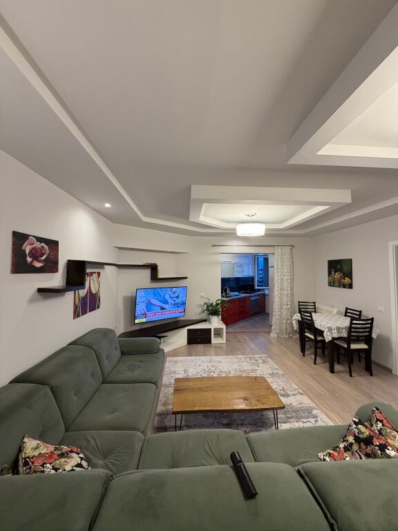 SHITET APARTAMENT KOMUNA E PARISIT