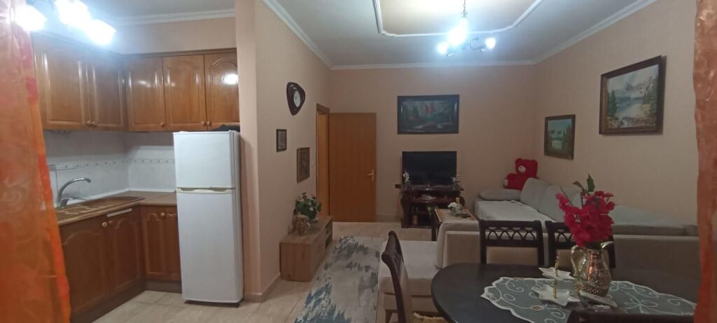 Apartament 2+1 me qera ne Kinostudio