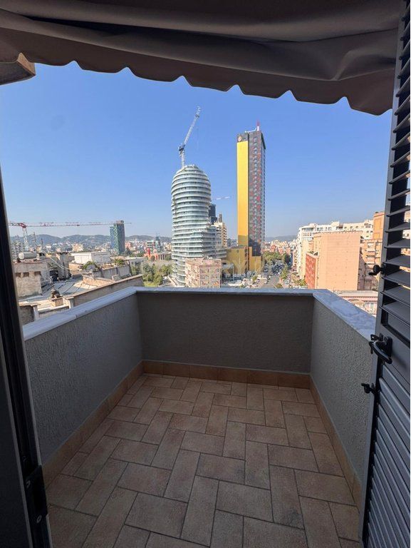 🏢 UFFICIO IN AFFITTO – VICINO A PIAZZA SKËNDERBEJ
