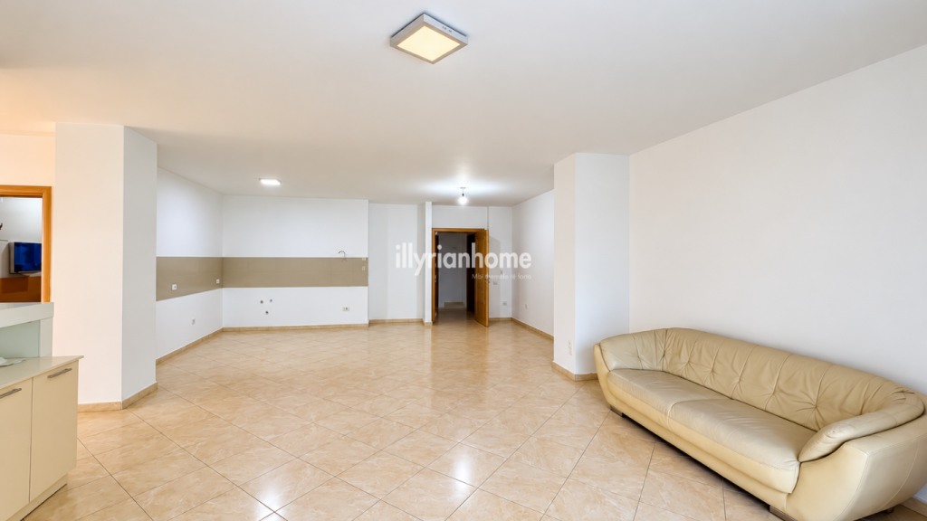 AFFITTO | APPARTAMENTO 3+1, LICEO "PARTIZANI"-TIRANA