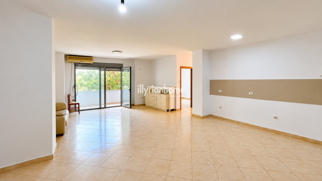 QIRA | APARTAMENT 3+1 , GJIMNAZI "PARTIZANI"-TIRANË