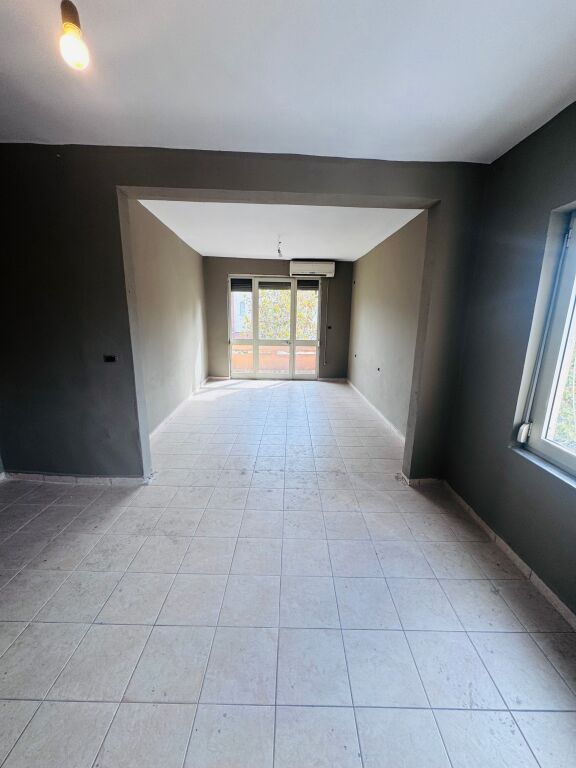 🏢 IN AFFITTO | LOCALE 2+1 – VIA KAVAJËS