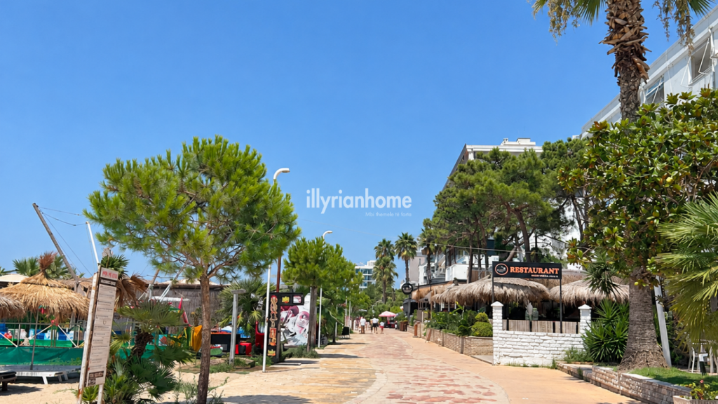 Esclusiva, casa a 2 piani in vendita sul mare con cortile privato – Investimento raro a Shkëmbi i Kavajës