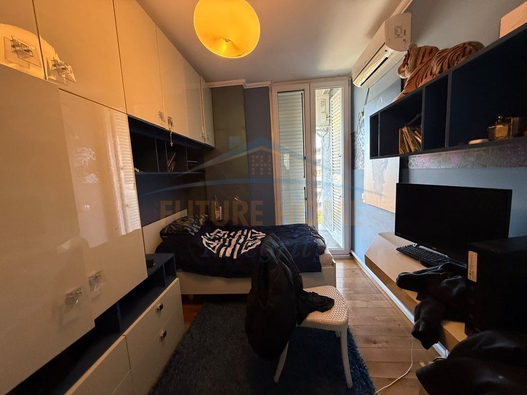 For sale, Penthouse 4+1+2+2 Parking Spaces+Veranda, Ali Demi, Tirana.
