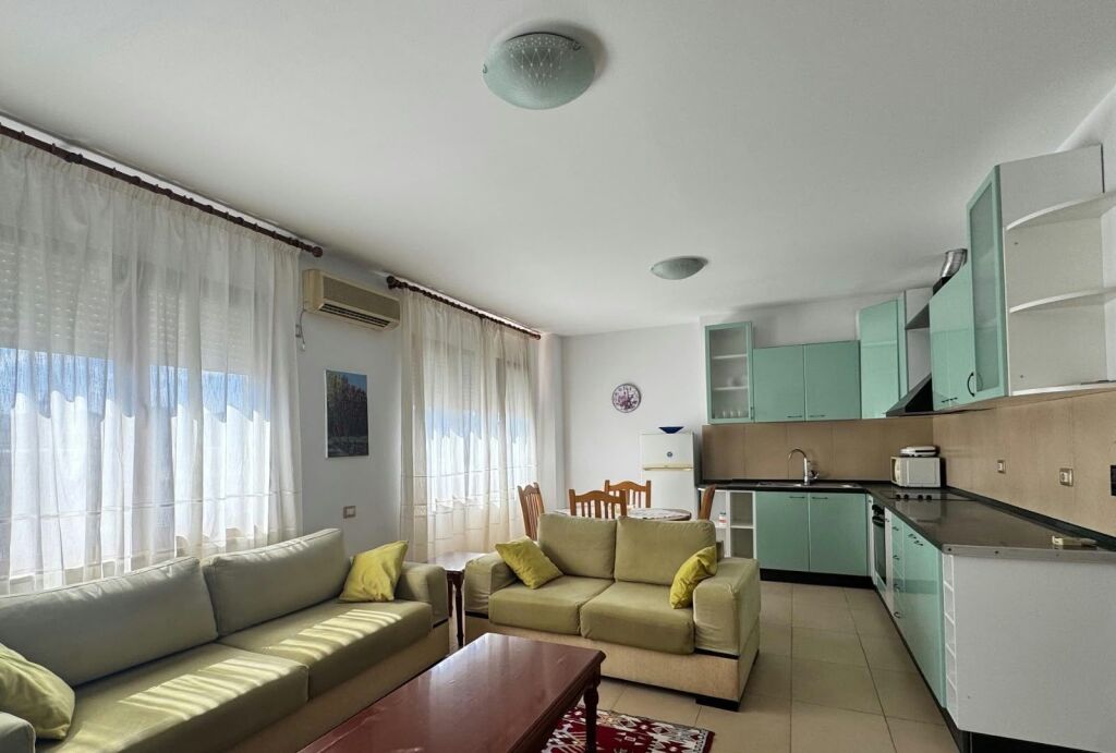 Appartamento 2+1 in affitto Via Bogdaneve !