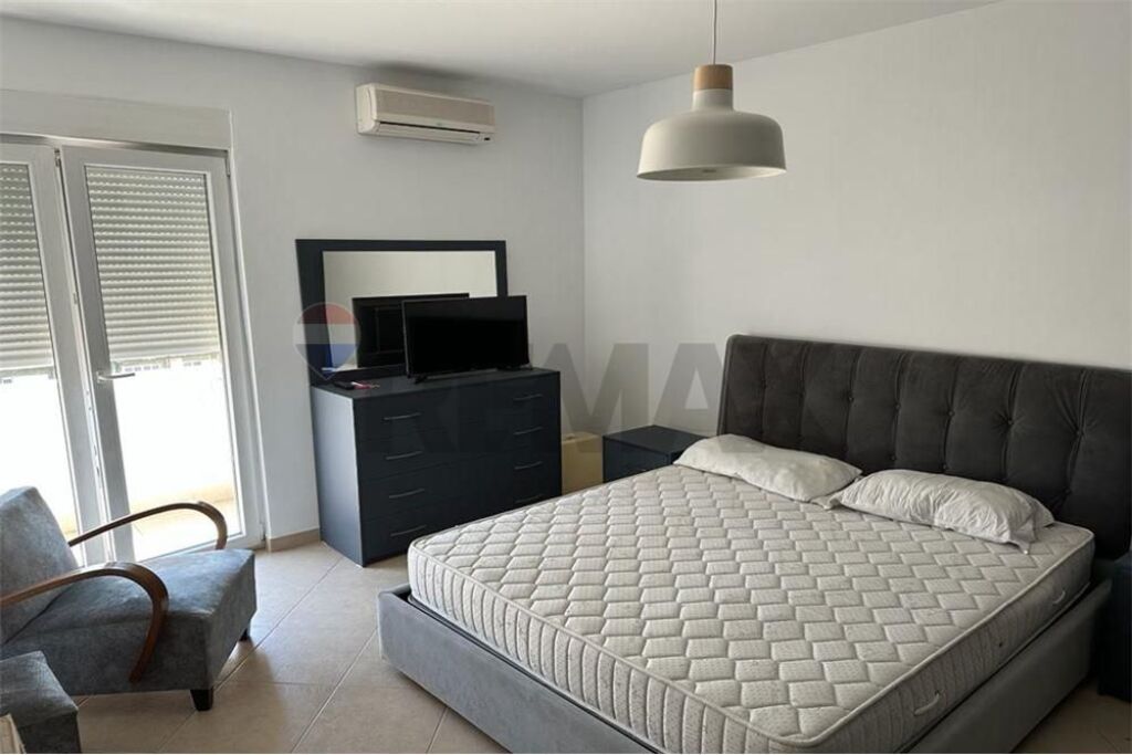 1+1 Apartment for Rent - Kontakt Complex, Tirana
