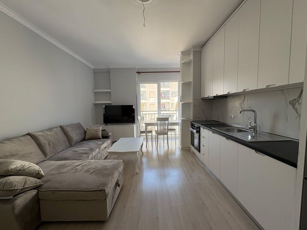Apartament 1+1 per shitje Yzberisht !
