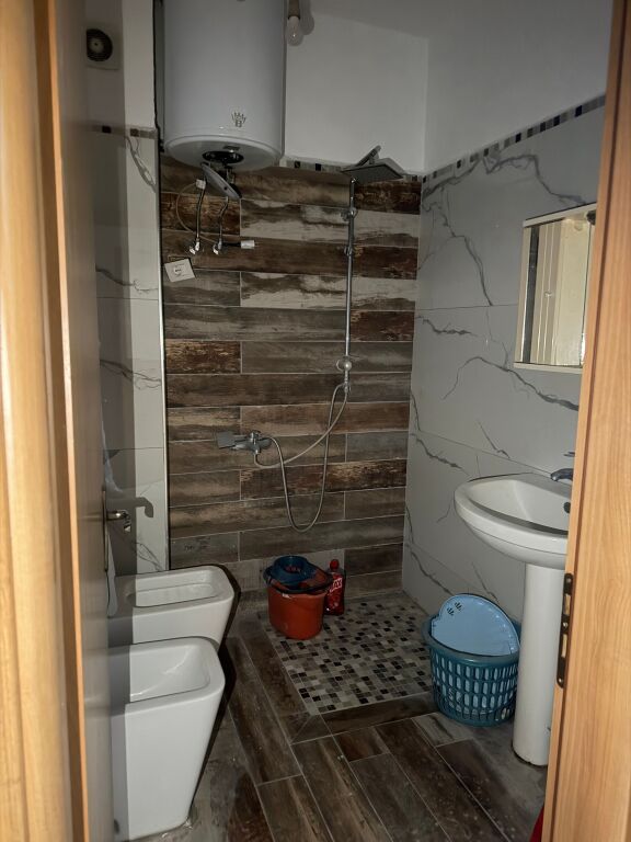 Apartment 1+1 ne proces rinovimi te welli ne Astir