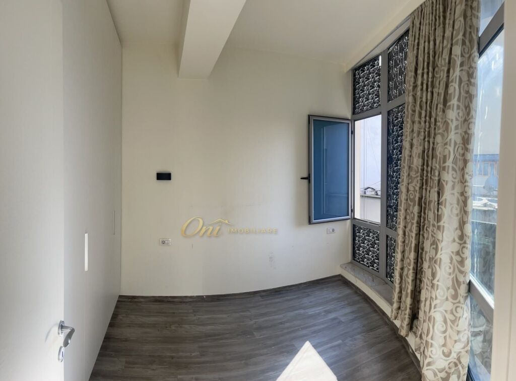 KAVAJES STREET OFFICE SPACE FOR RENT