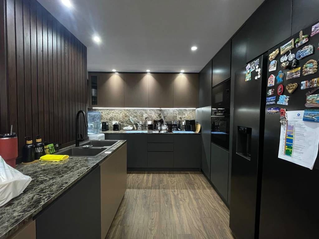 Appartamento duplex + parcheggio in vendita a Kodra e Diellit 2.