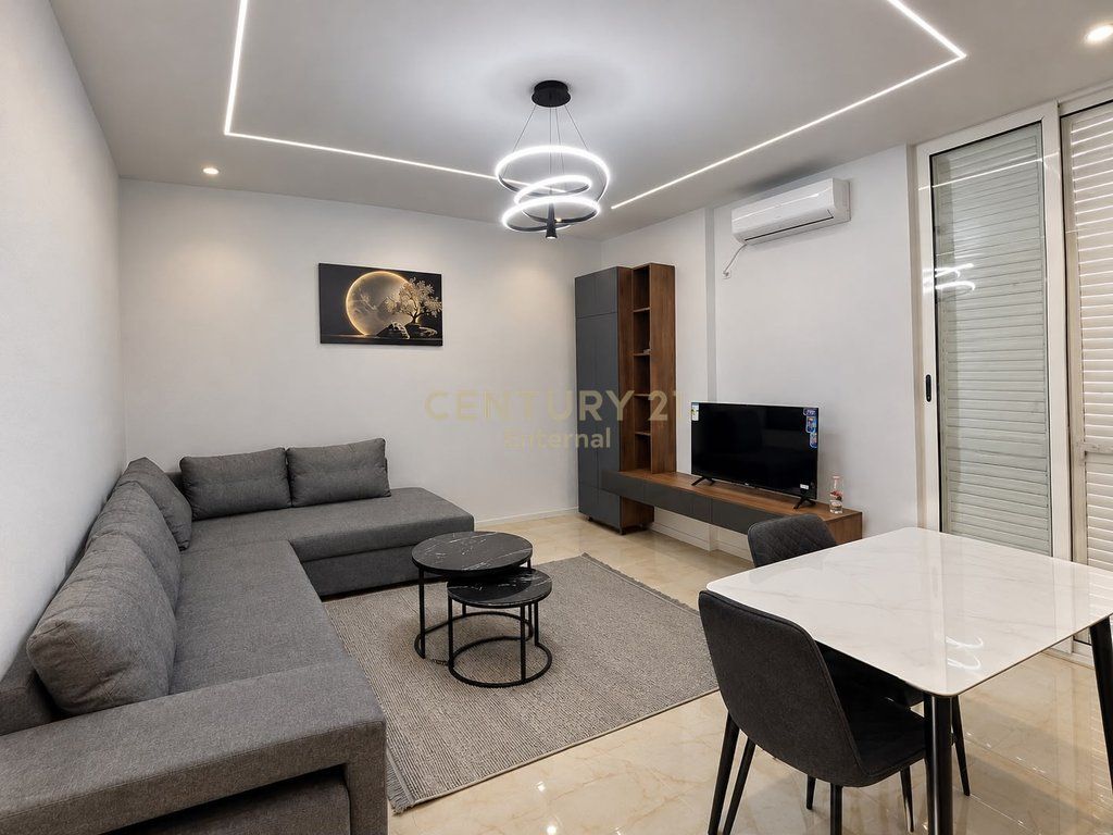 Kodra E Diellit - Affittasi 1+1 Premium, completamente arredato