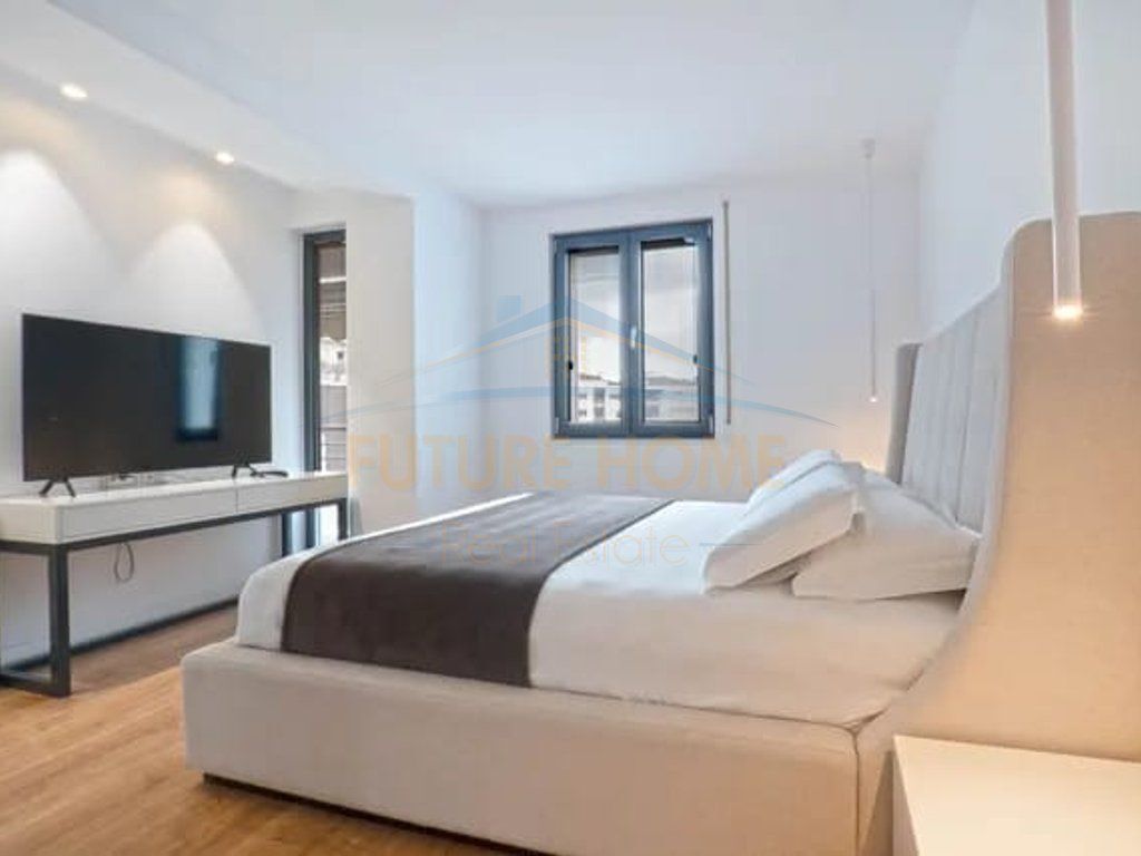 Qira, Penthouse 2+1+2+Post Parkimi, Kompleksi Nobis, Liqeni Artificial.