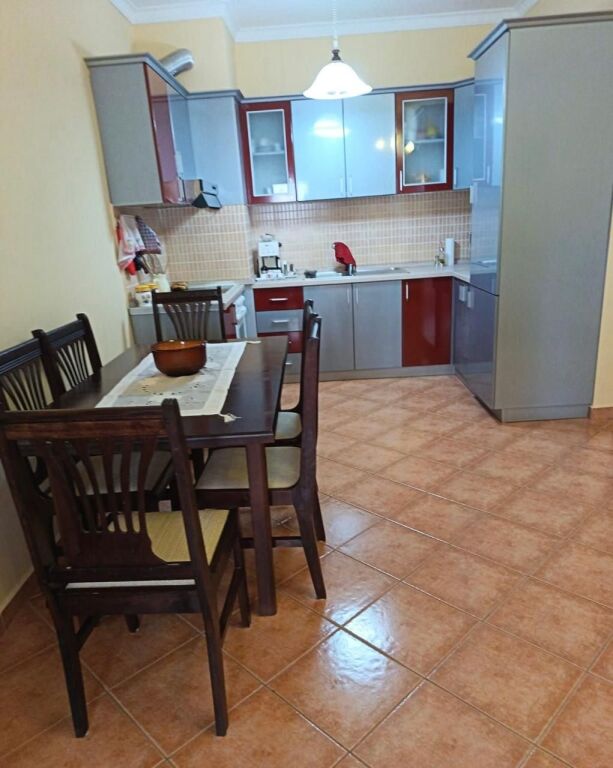 Rent | Apartament 1 + 1 | Rruga Shyqyri Brari | 600 €/month