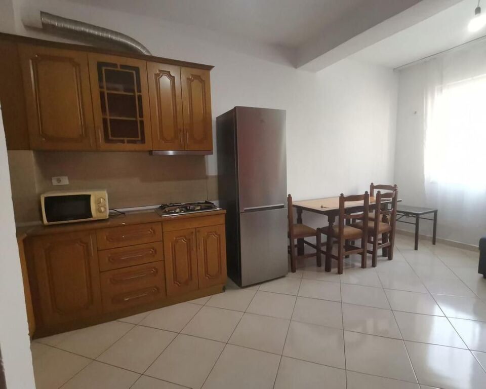 Super apartament 1+1 te Selitë, mbi supermerkato Xhangolli
