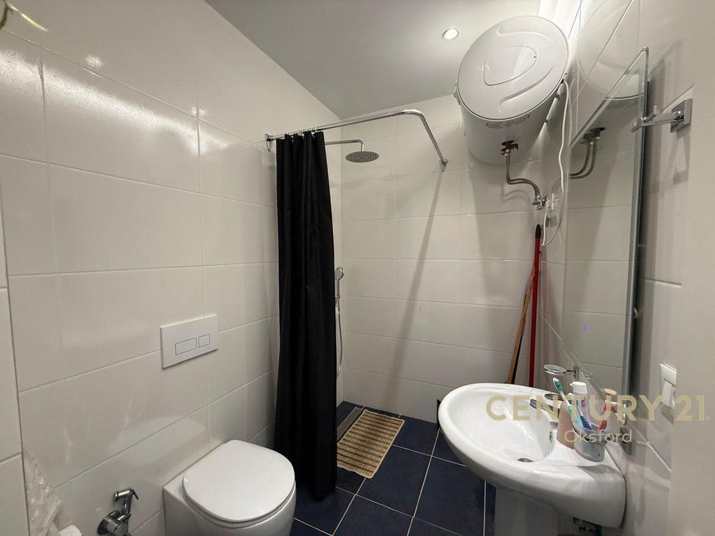 SHESIM APARTAMENT 2+1+2 TEK USLUGA, BULEVARDI I RI, TIRANË!