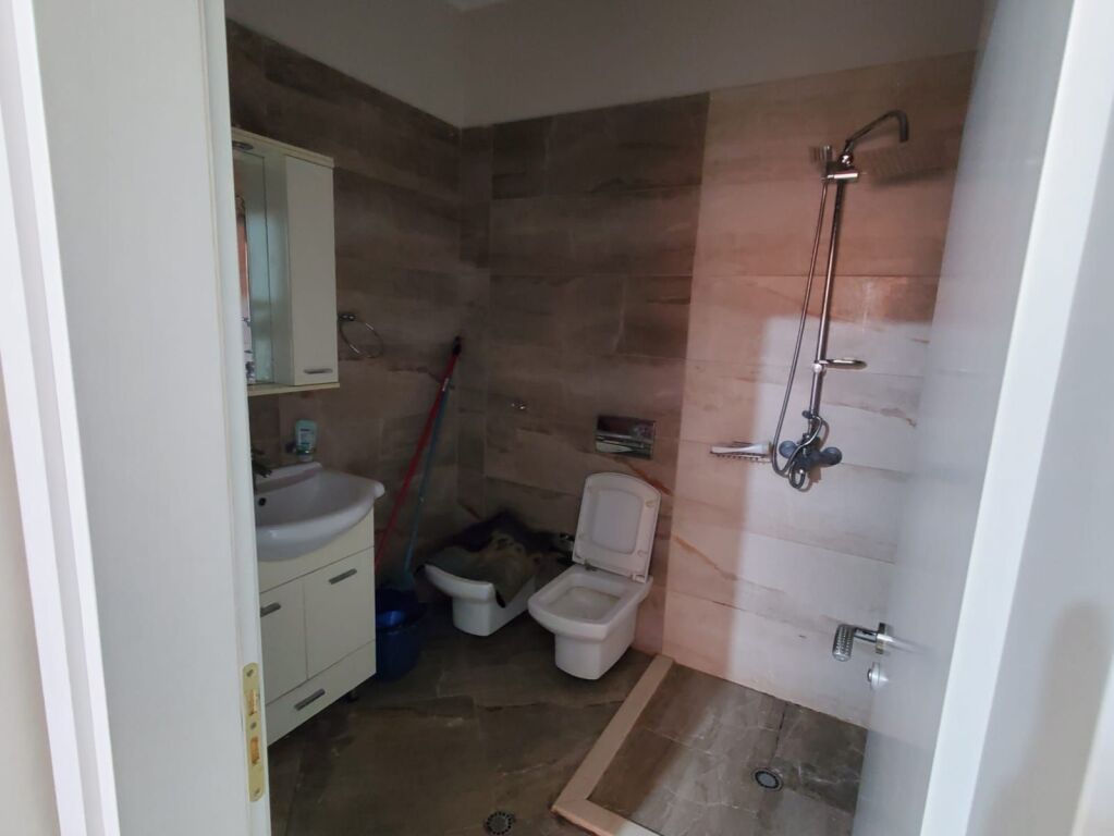 Apartament Me Qera 1+1 Tek Liqeni Artificial (ID B210135) Tirane