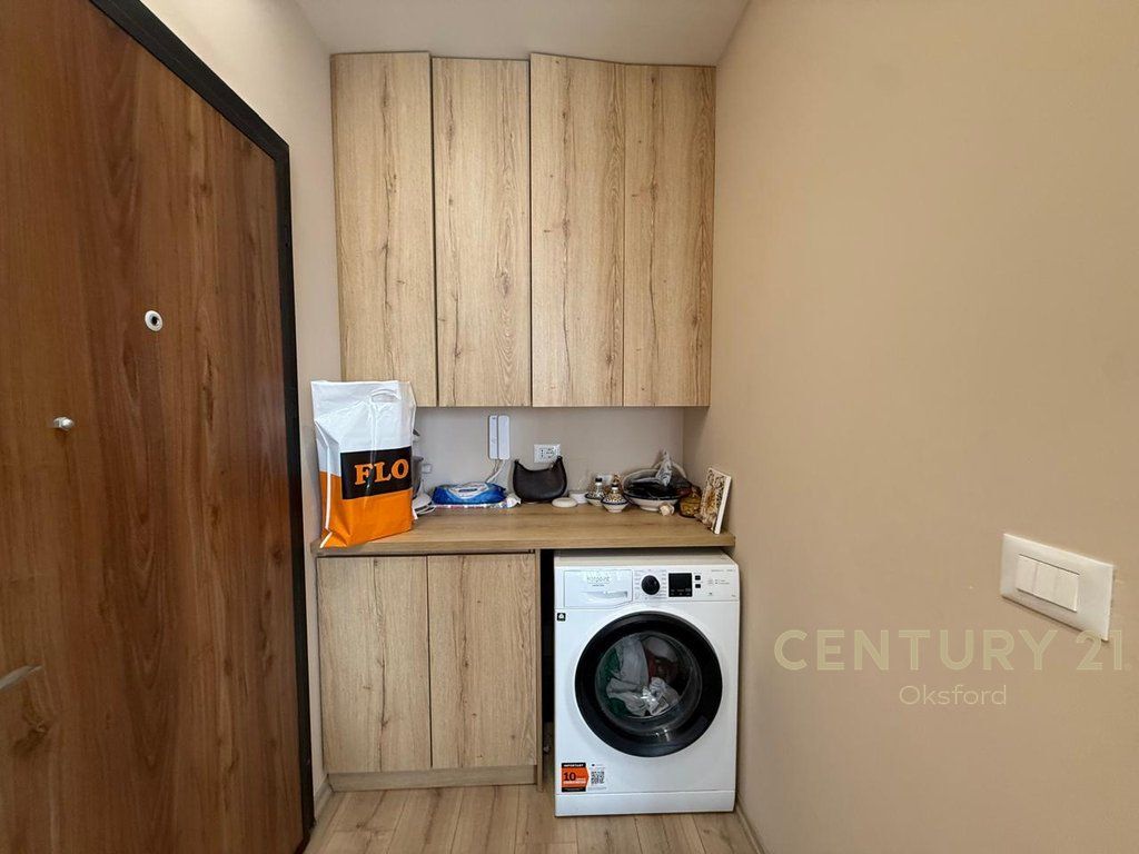 SHESIM APARTAMENT 2+1+2 TEK USLUGA, BULEVARDI I RI, TIRANË!