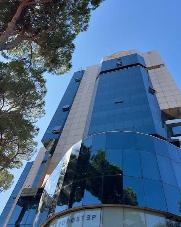 For rent, Business Premises, Twin Towers, Tirana.