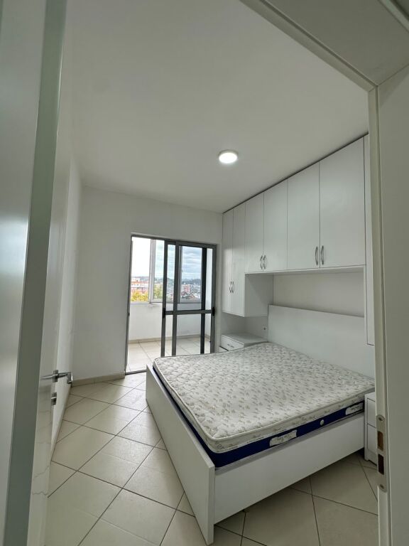 🏢 VENDESI APPARTAMENTO 1+1 A KTHESA E KAMZËS, VICINO AL TERMINAL SUD-NORD!