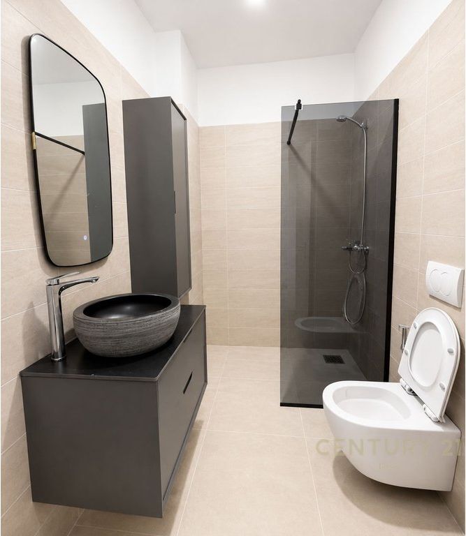 SHITET APARTAMENT 1+1 NE GOLEM NE NJE GODINE TE SAPO PERFUNDUAR E PAJISUR ME CERTIFIKATE!!!