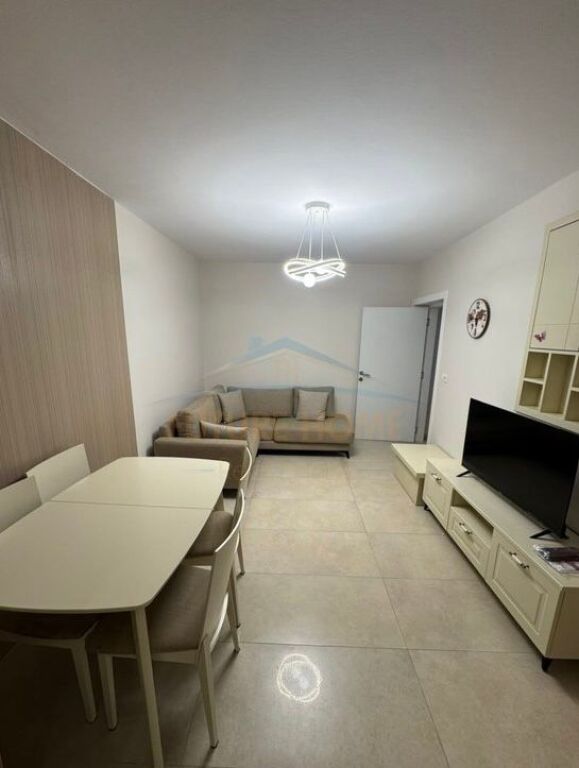 Shitet, Apartament 1+1, Selvia, Tirane