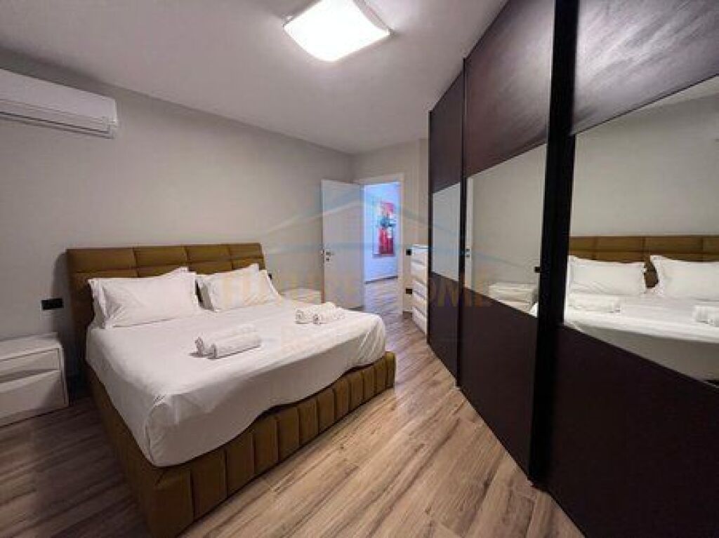 Qera, Apartament 2+1+2,White Hill, Currila, Durres