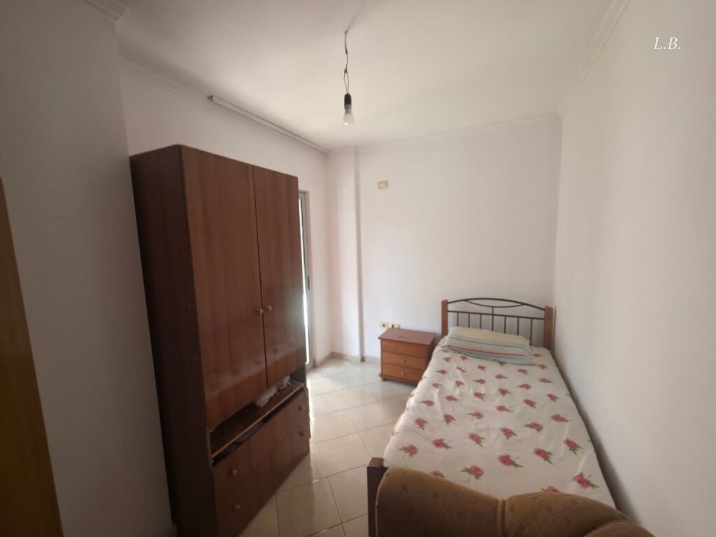 Appartamento - In Affitto - Centro Kristal, Tirana