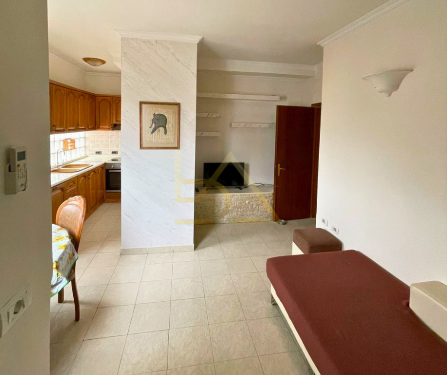 JEPET ME QIRA APARTAMENT 2+1 – ALI DEMI, TIRANË