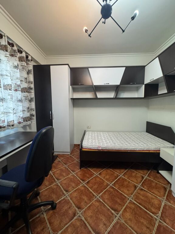 Apartament per qera 2+1+2 te Pallati me Shigjeta