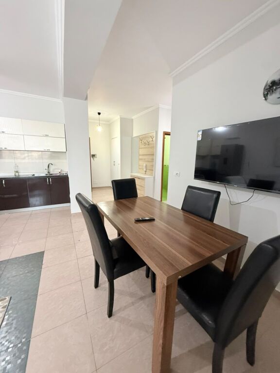 🏡Jepet me qira apartament 3+1 | Rruga e Kavajës