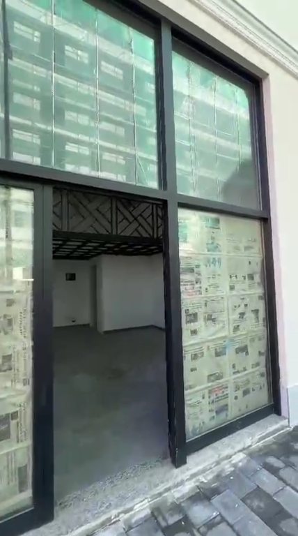 Ambjent biznesi per shitje Kamez !