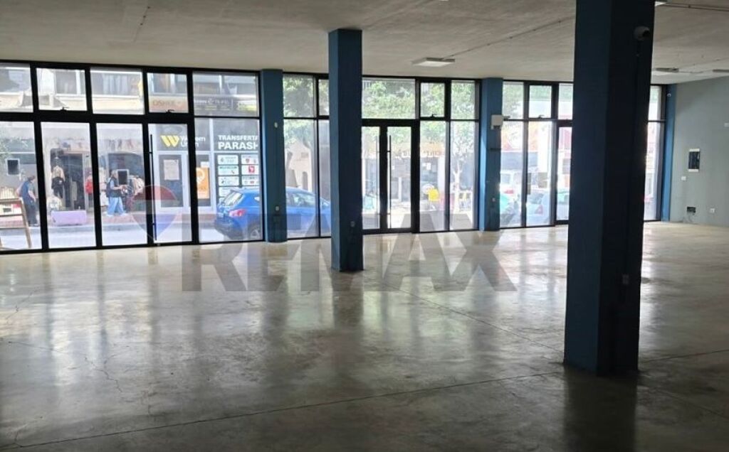 Shop for Rent near Casa Italia!!! ID: 530181004-1040