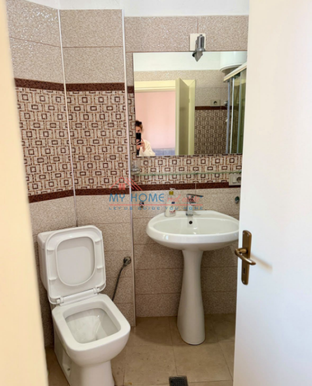 Apartament 2+1 me Qera tek 21 Dhjetori Tirane