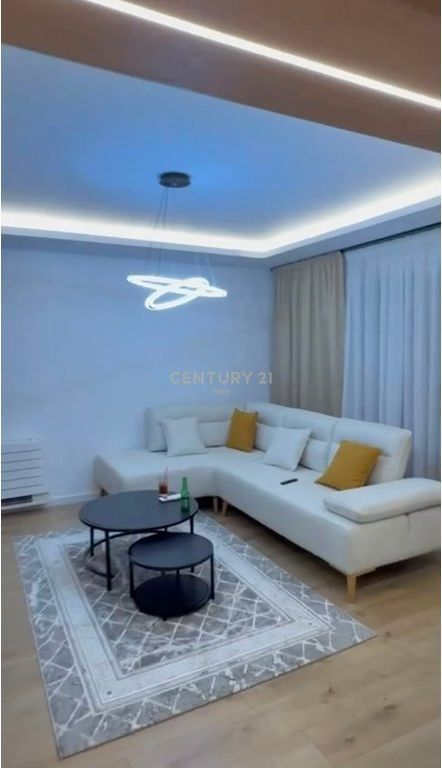 Appartamento di lusso 1+1 in affitto nel centro di Tirana 1.100 € /Mese