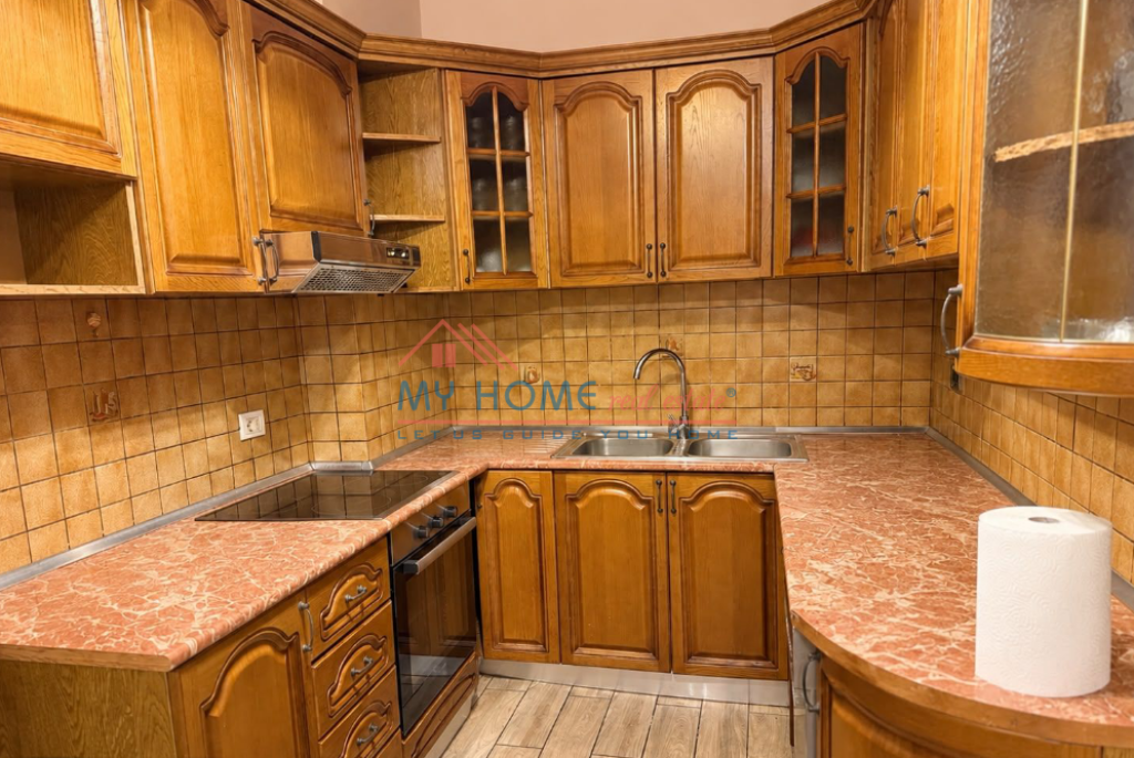 Apartament 2+1 me Qera tek 21 Dhjetori Tirane