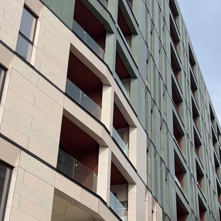 🏡 VENDESI APPARTAMENTO 2+1 – RIVERSIDE RESIDENCE