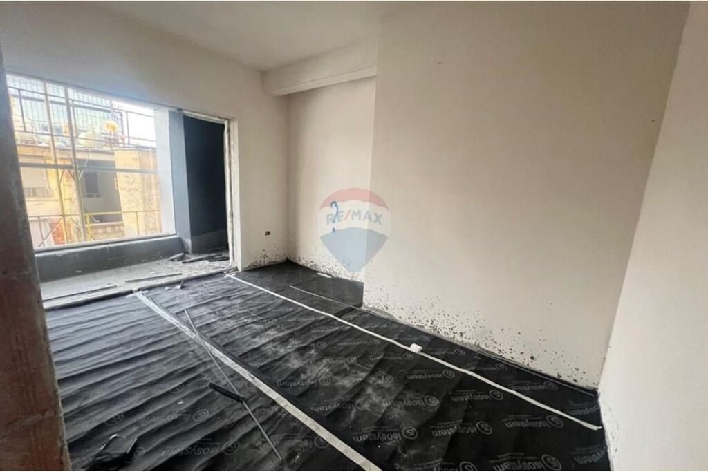 APARTAMENT 1+1 PER SHITJE NE QENDER