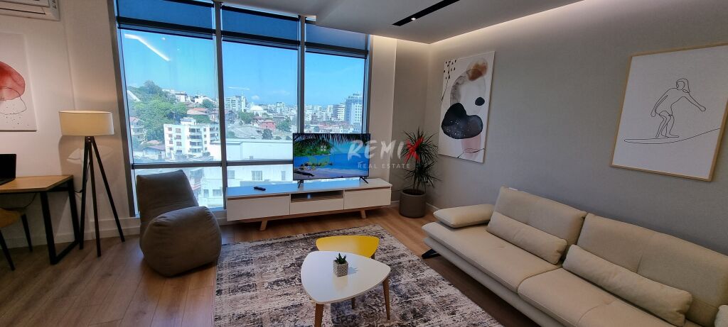 🏡 APPARTAMENTO 2+1 IN AFFITTO – EDIFICIO DI 27 PIANI, DURRËS 🔑