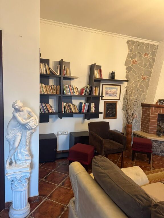 Apartament per qera 2+1+2 te Pallati me Shigjeta