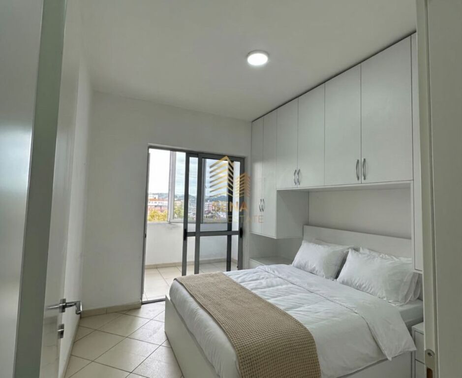 In vendita, Appartamento 1+1+Blk, Ish Dogana – Sul bordo della strada principale, 9.500.000 Lek