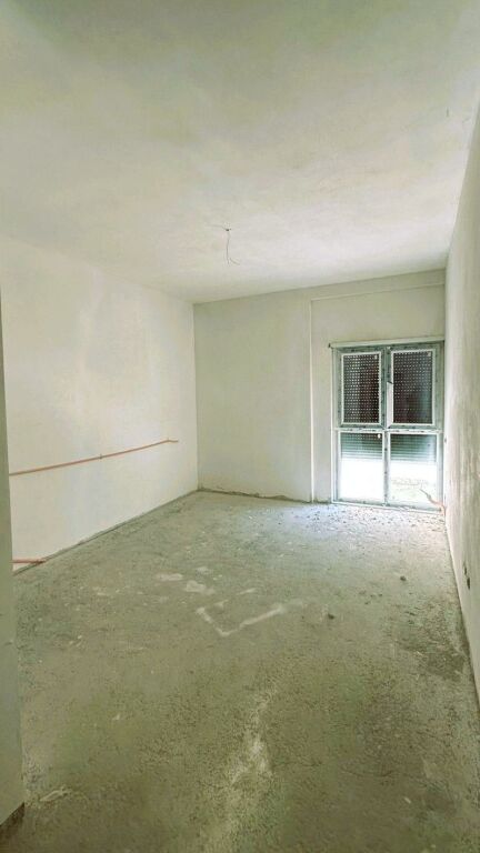**VENDESI APPARTAMENTO 2+1+2 – TIRANA PORTA NUOVA**