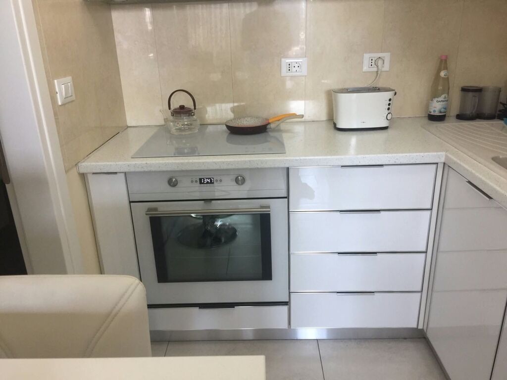 Apartament 1+1 per qera Qender Tirane !