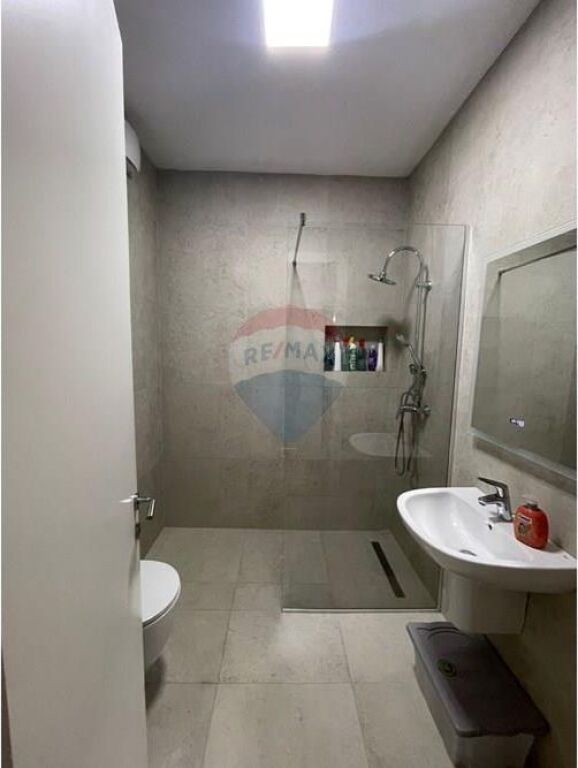 Apartament - Për Qira - Kompleksi Delijorgji, Tiranë