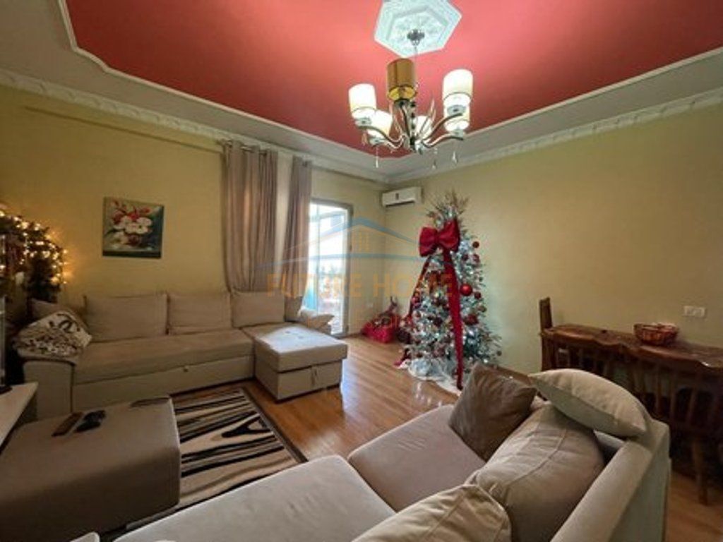 Shitet,Apartament 2+1+2,Ministria e Jashtme