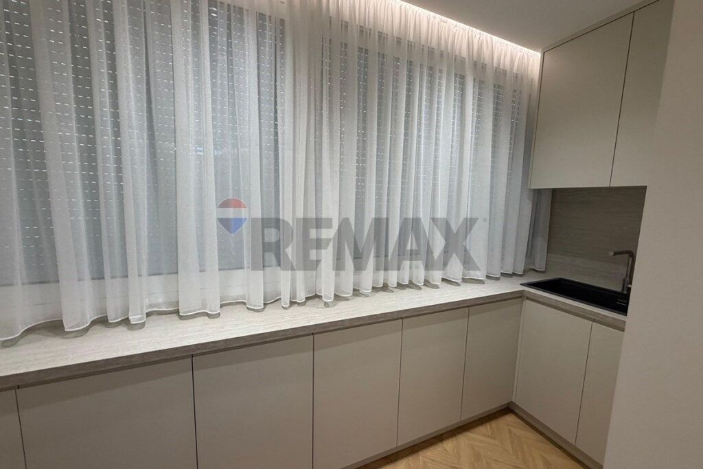 1+1 APARTMENT FOR RENT AT 21 DHJETORI!